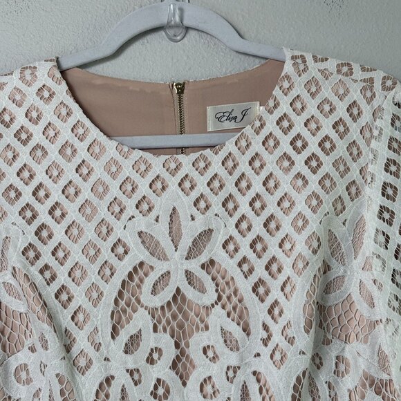 Eliza J Fit & Flare Lace Dress Petite 12 12P Ivory Nude Lining 3/4 Bell Sleeve - Picture 2 of 13